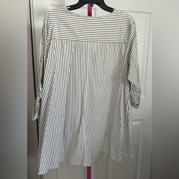 Max Edition Swing Top - Picture 2 of 6